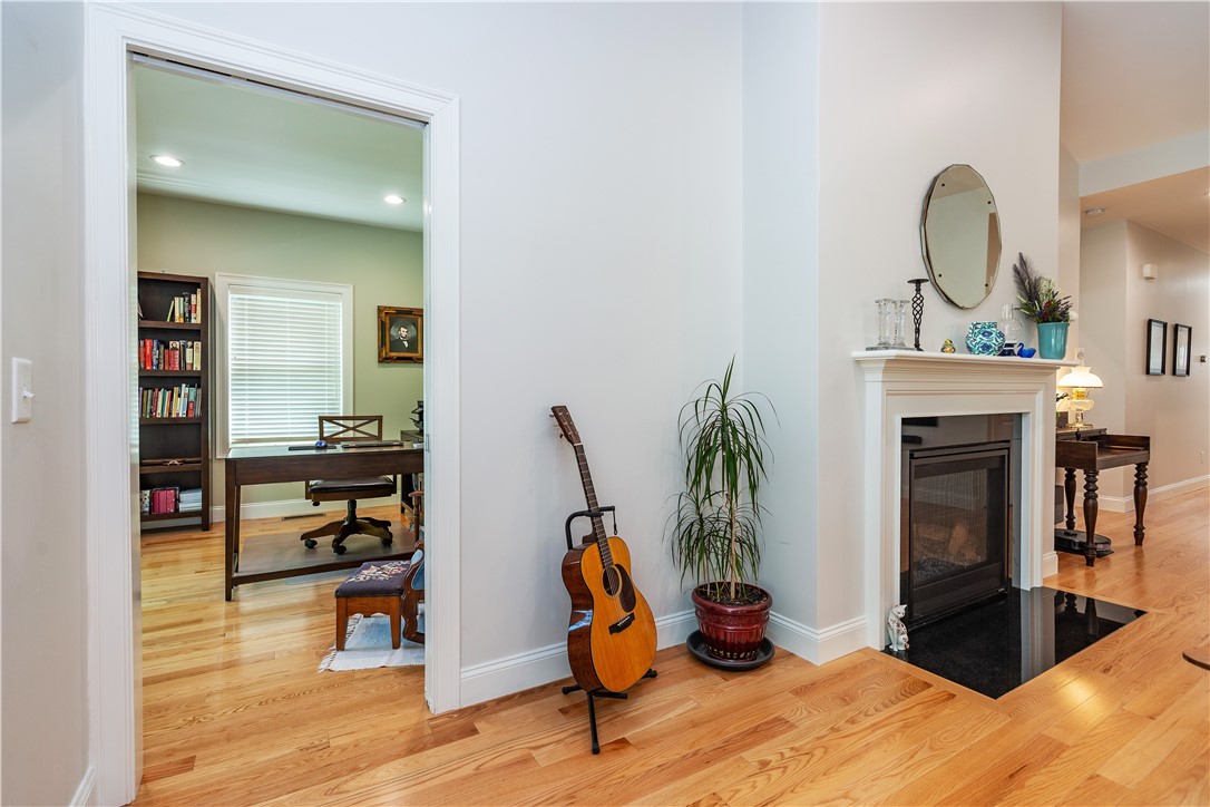 Coventry, Rhode Island 02816, United States, 2 Bedrooms Bedrooms, ,3 BathroomsBathrooms,Residential,Active,192756