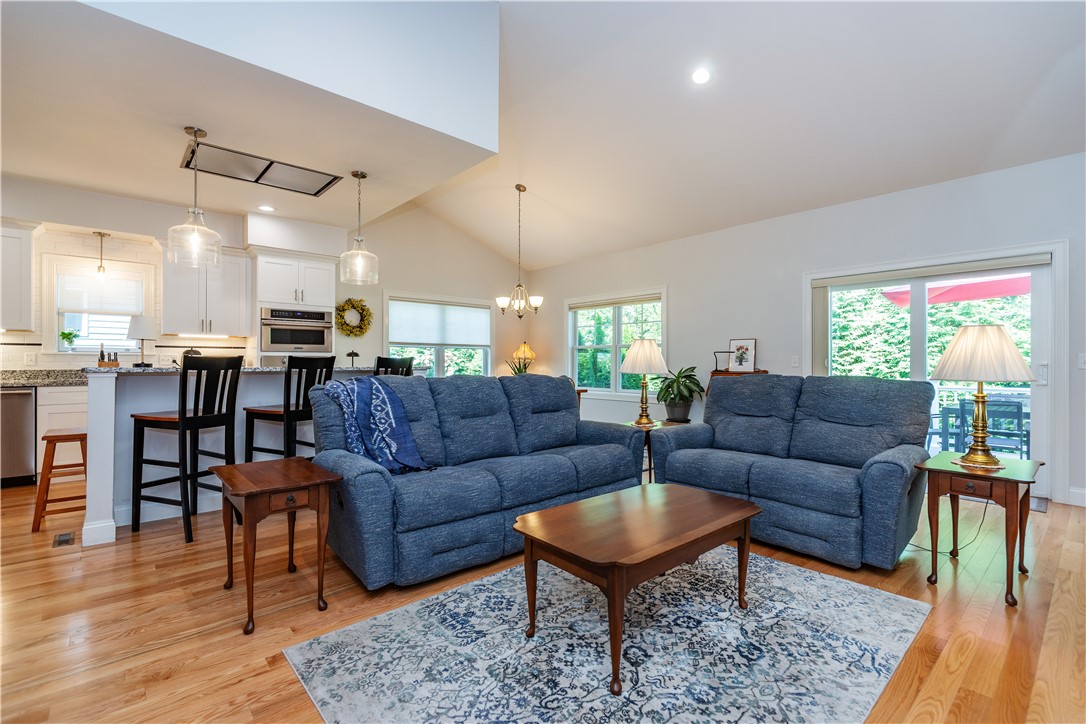 Coventry, Rhode Island 02816, United States, 2 Bedrooms Bedrooms, ,3 BathroomsBathrooms,Residential,Active,192756