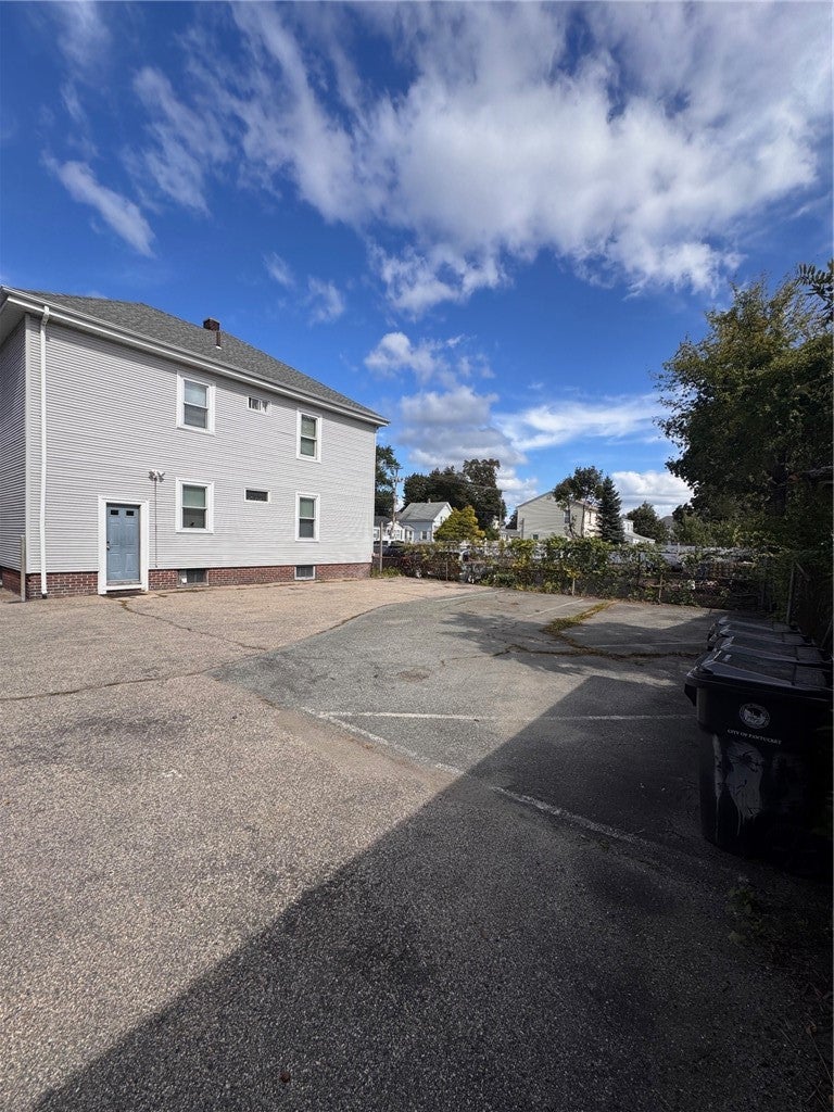 189 Vine Street