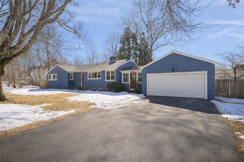 6 Conway Drive Barrington RI 02806