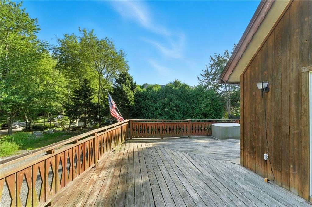 130 South Niantic Drive