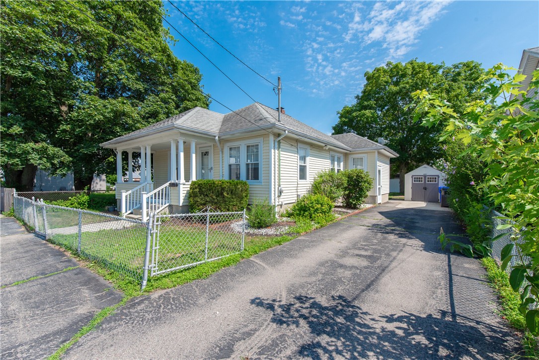 35 Bristol Avenue