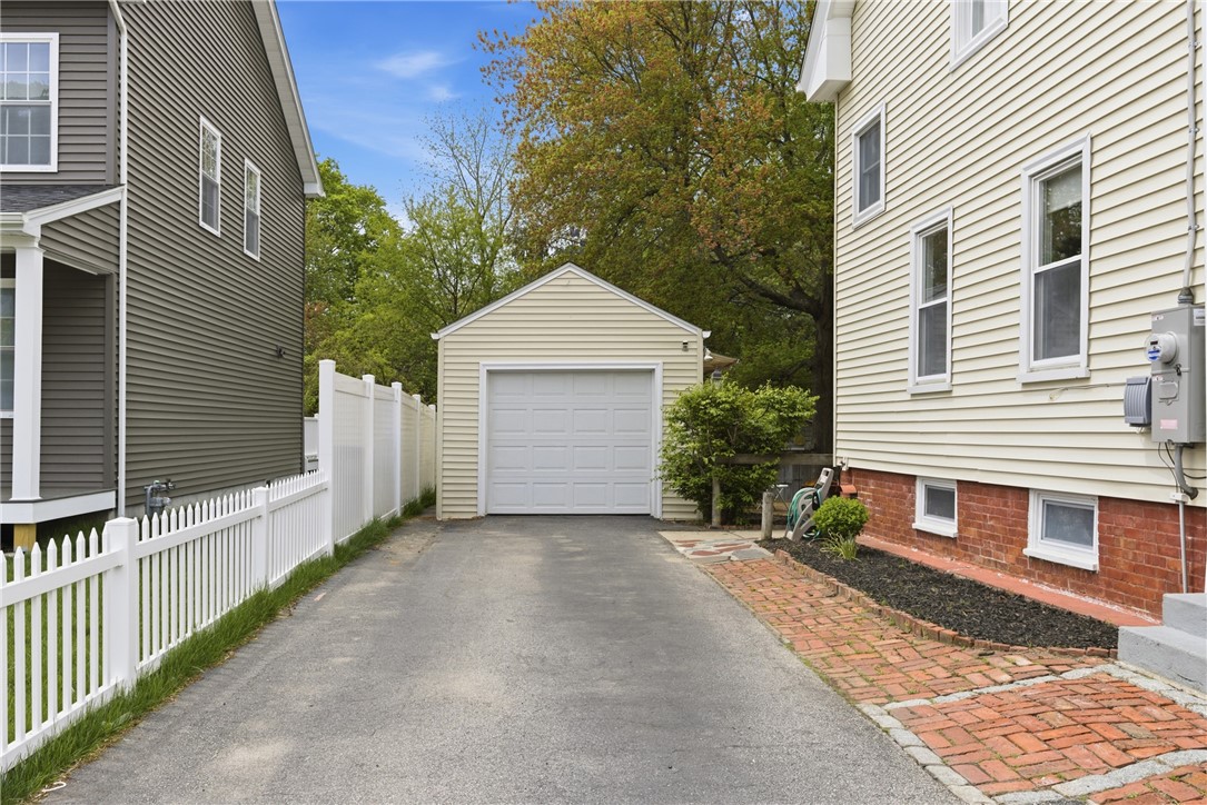 27 Hemlock Avenue