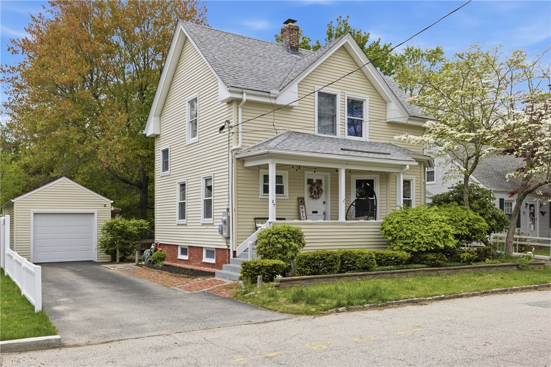 27 Hemlock Avenue