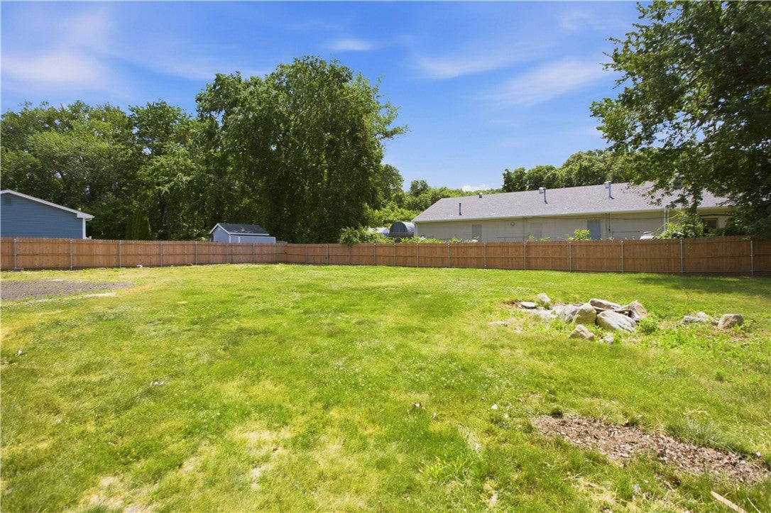 5 Baldwin Drive