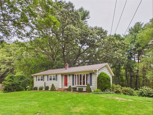77 SURREY LN, NORTH KINGSTOWN, RI 02852 - Image 7960c4b45bd3e1abc2c823c13e0d5a40/559974685