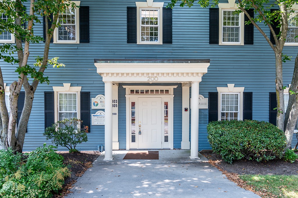 400 Massasoit Avenue 307&308