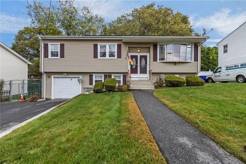 7 Laurel Street North Providence RI 02911