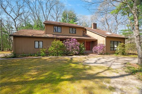35 Candlewood Drive North Kingstown RI 02852
