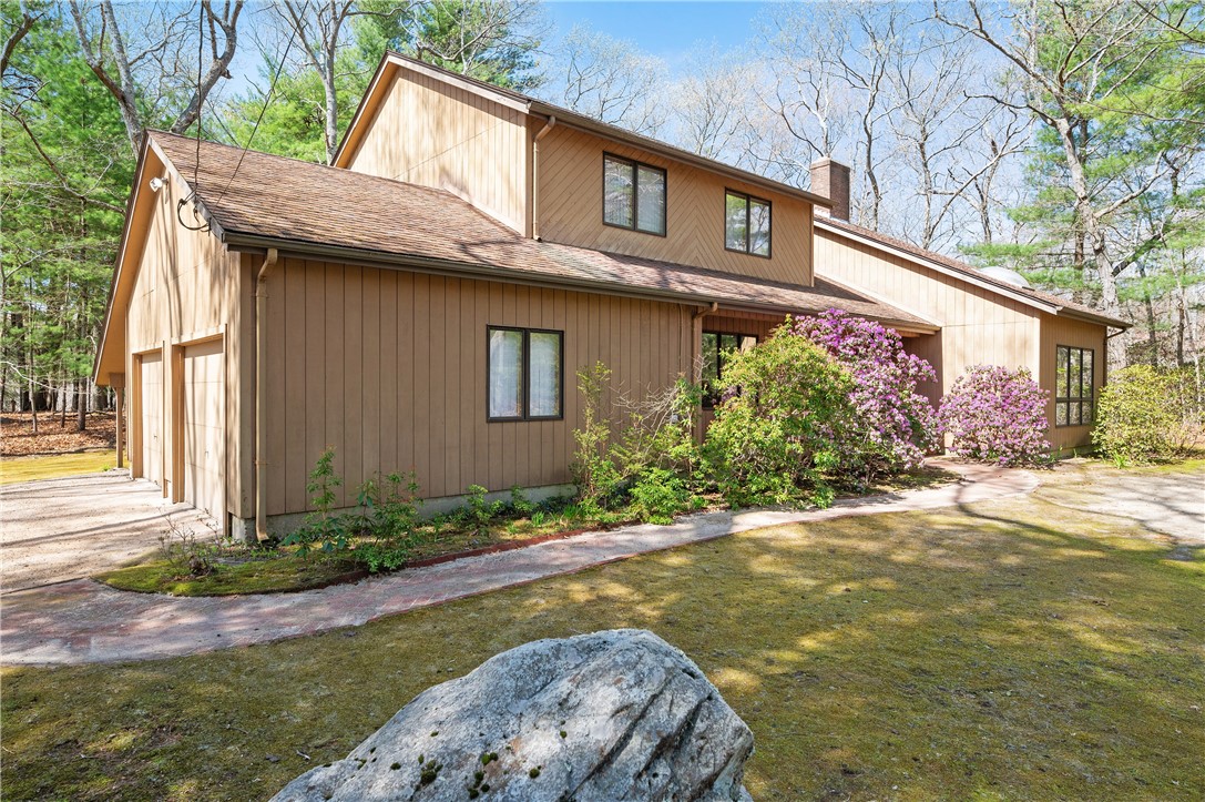 35 Candlewood Drive