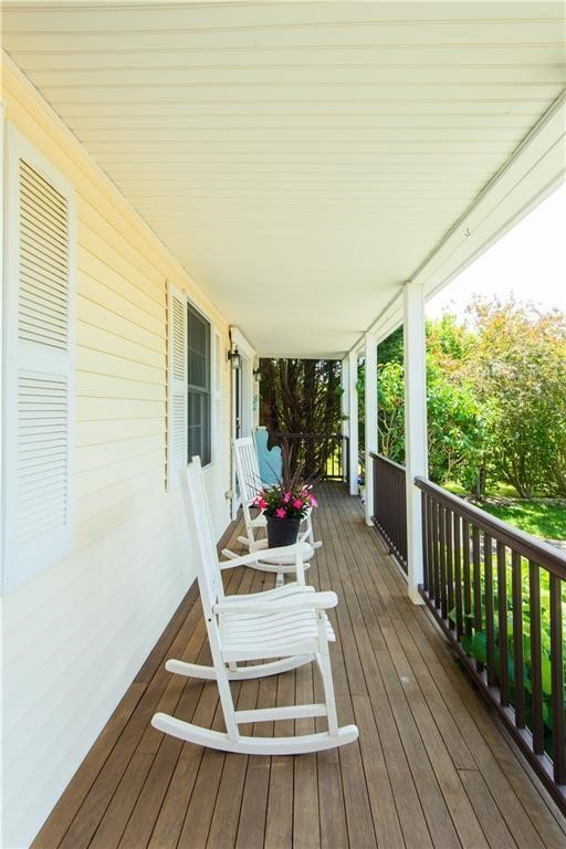 663 Aquidneck Avenue