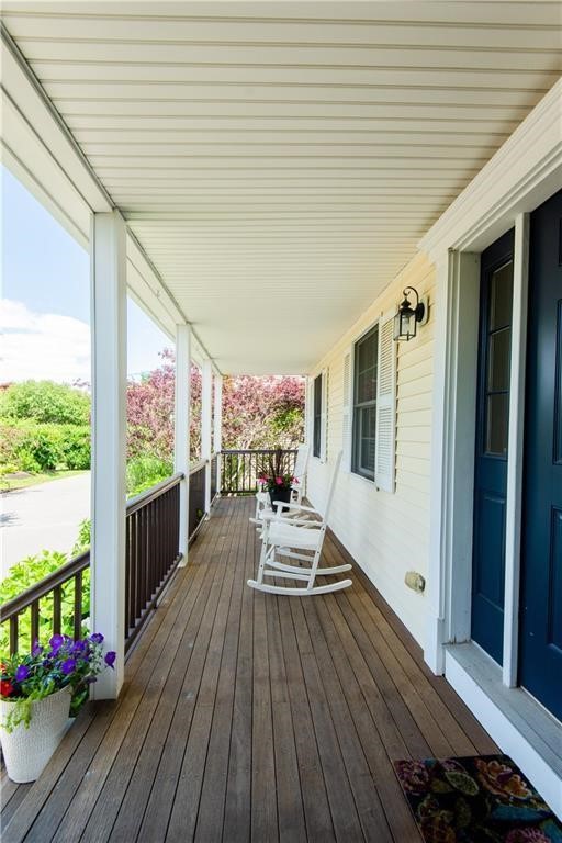 663 Aquidneck Avenue