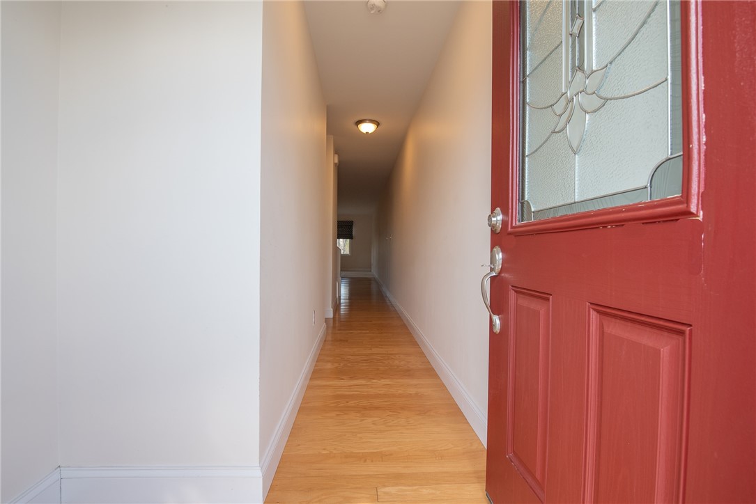 7 Gray Coach Lane 711