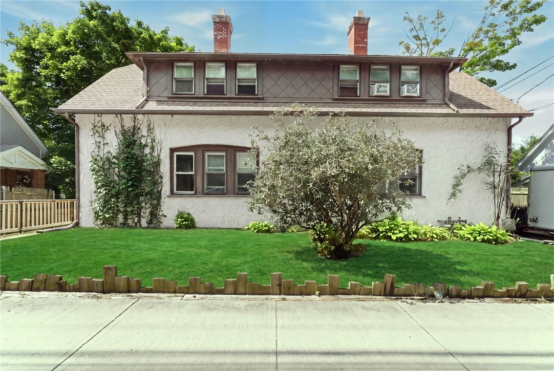 330 Waterman Avenue