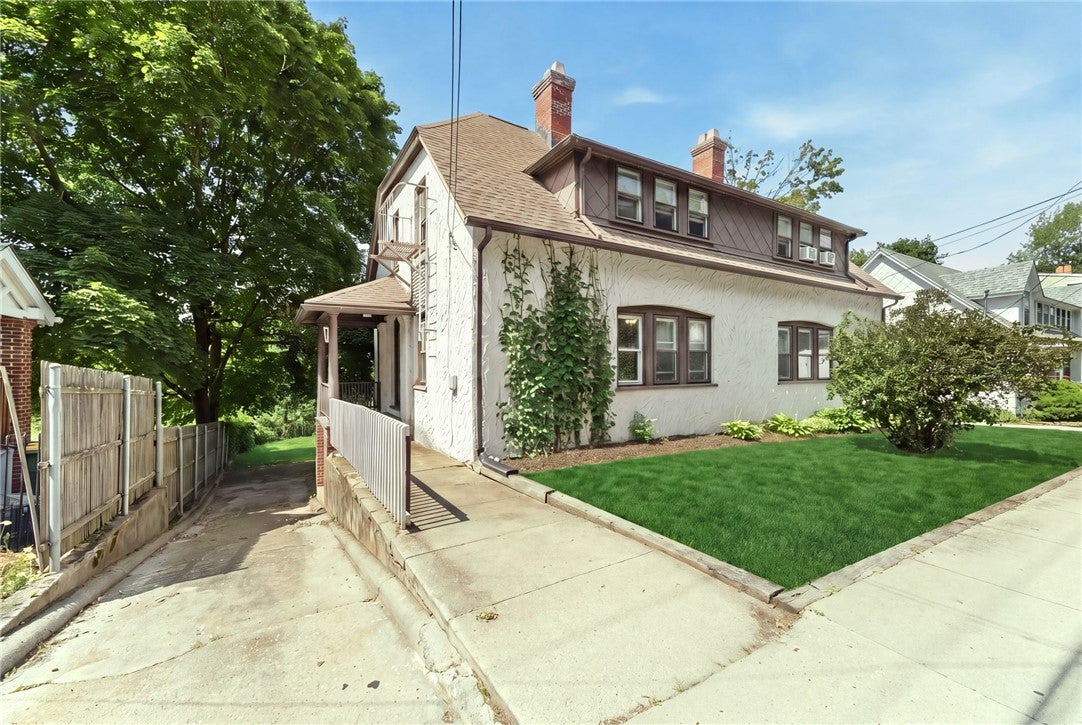 330 Waterman Avenue