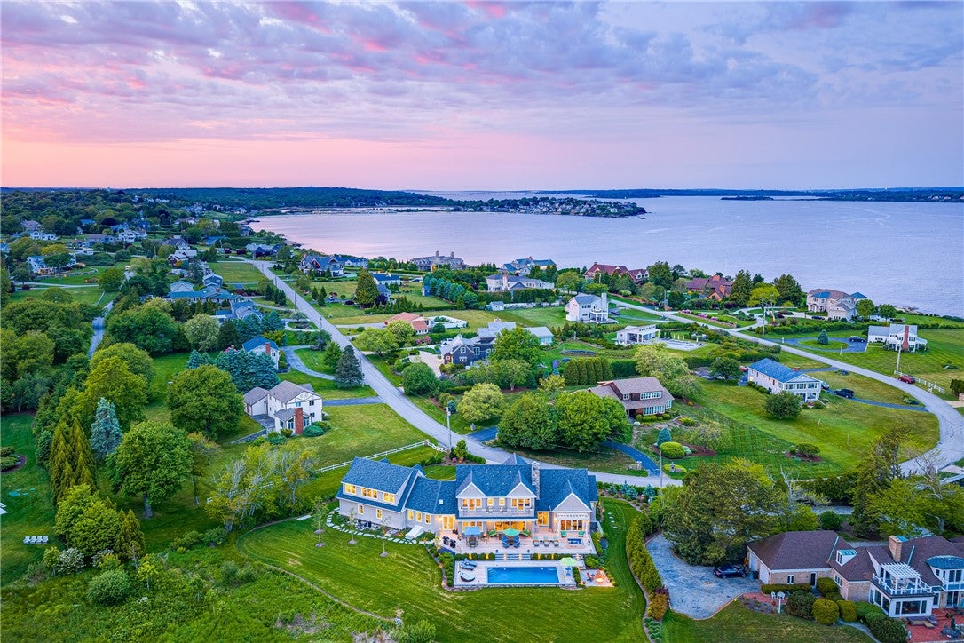 71 Cliff Drive