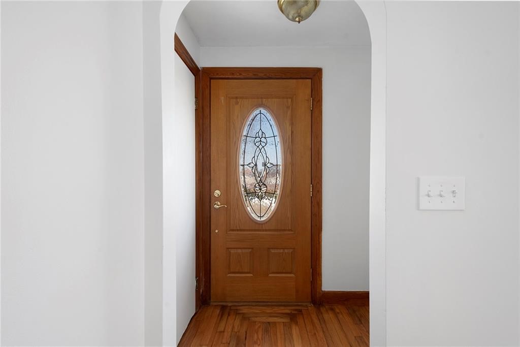 180 Grassmere Avenue