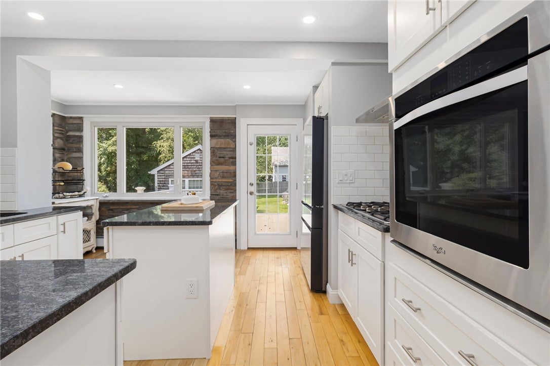 248 New Meadow Road