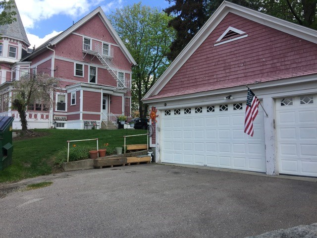 428 Blackstone Street