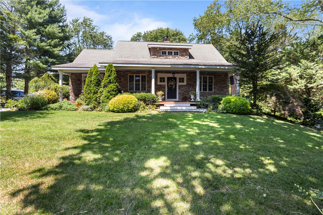 93 B Kickemuit Avenue