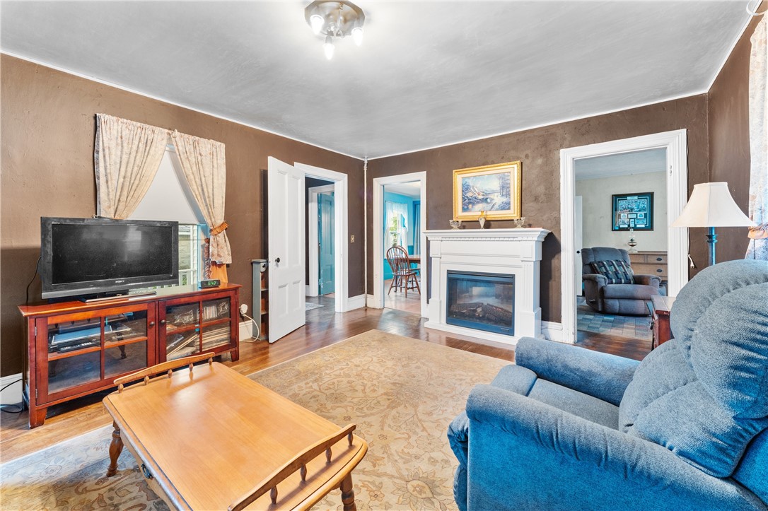 262 Sutton Avenue