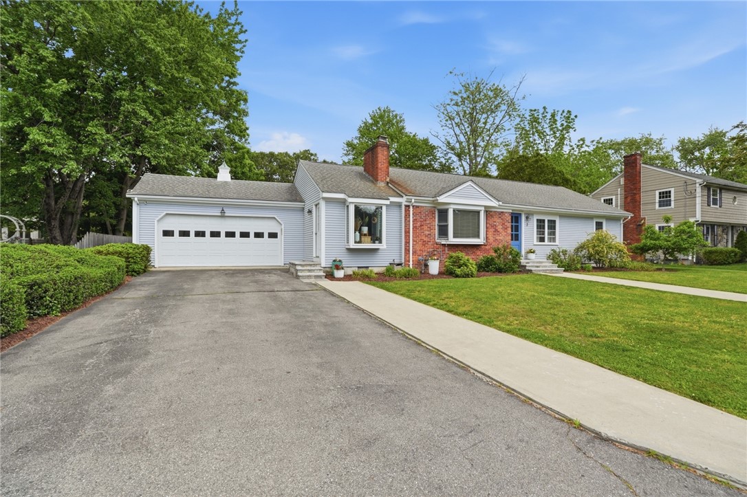 3 Cheshire Drive