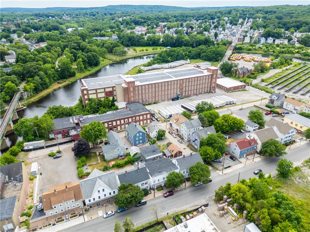 372 River Street 376