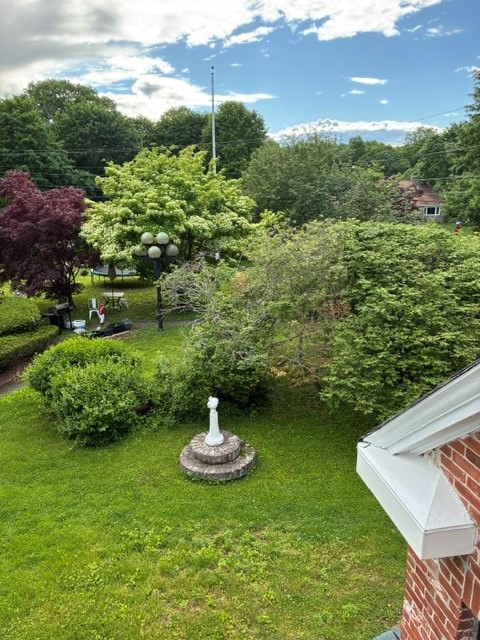 3 Waumsett Avenue
