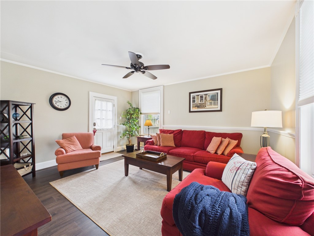 15 Narragansett Avenue 1