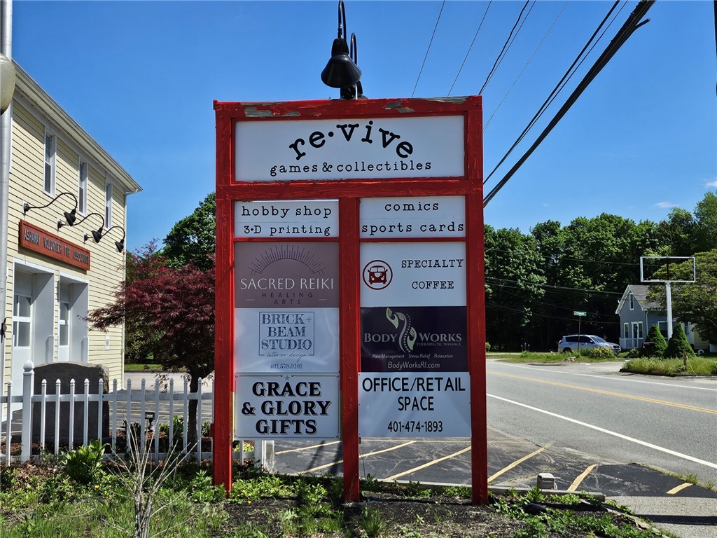 211 Main Street 203