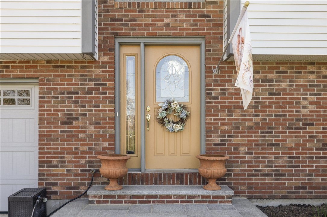 11 Renfrew Avenue