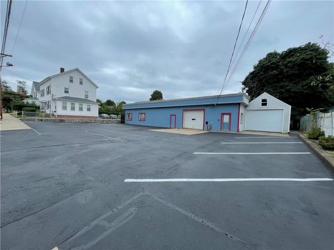 20 Pleasant Street Cumberland RI 02864