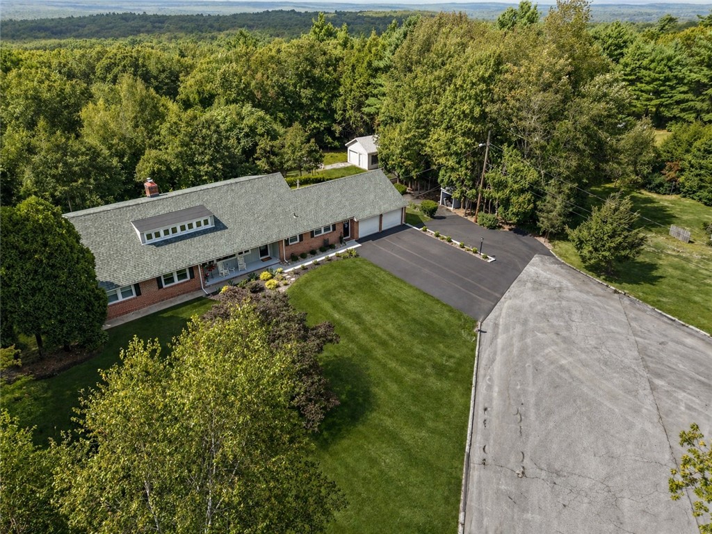 15 Golden View Drive