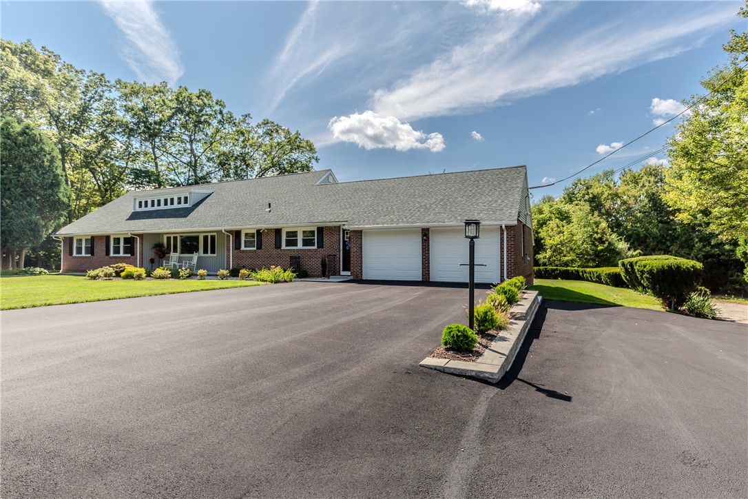 15 Golden View Drive