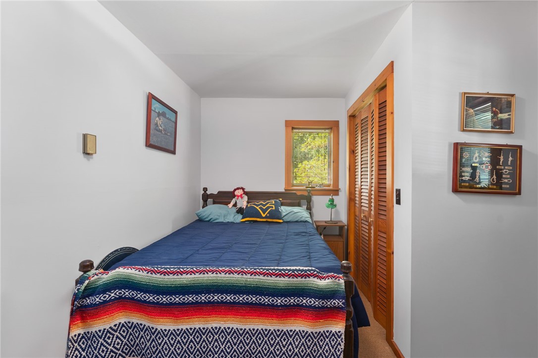 Richmond, Rhode Island 02892, United States, 3 Bedrooms Bedrooms, ,2 BathroomsBathrooms,Residential,Active,233401