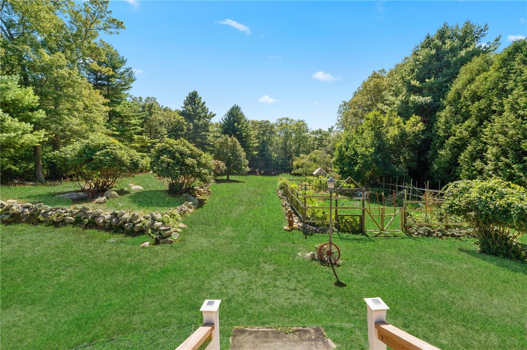 Richmond, Rhode Island 02892, United States, 3 Bedrooms Bedrooms, ,2 BathroomsBathrooms,Residential,Active,233401