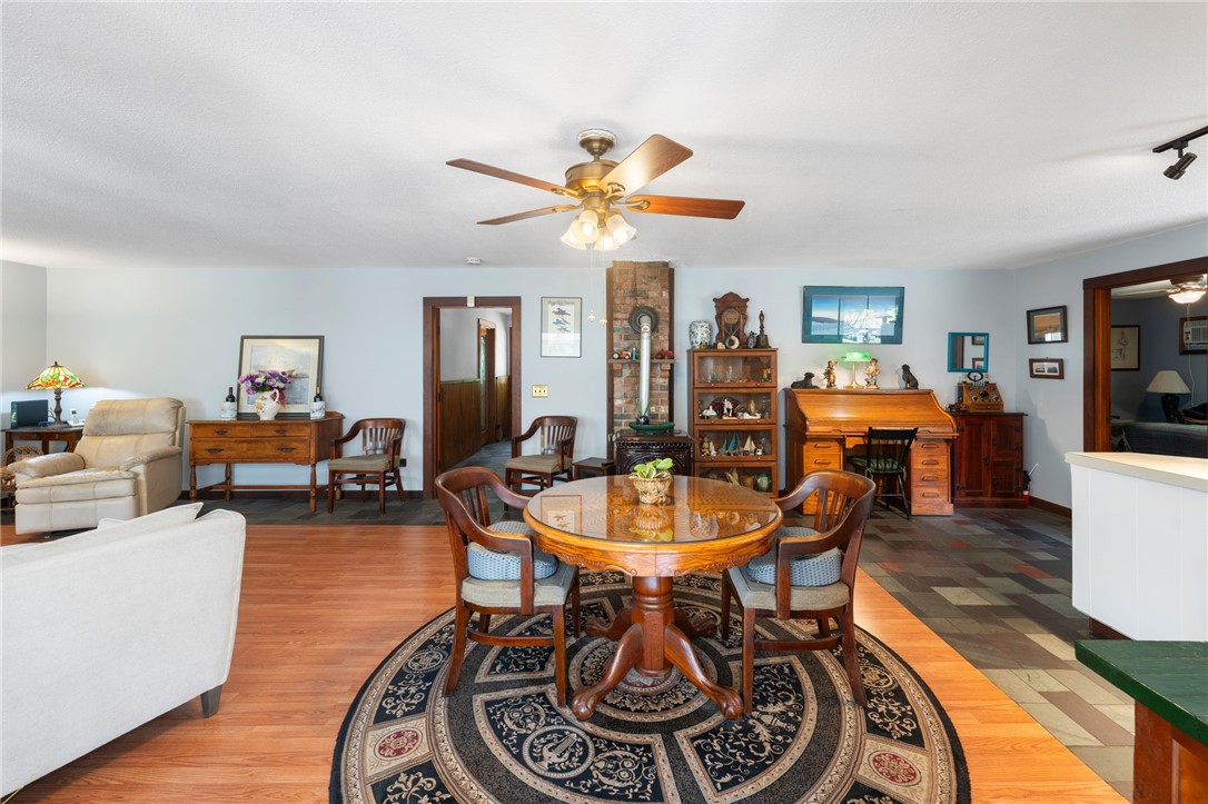 Richmond, Rhode Island 02892, United States, 3 Bedrooms Bedrooms, ,2 BathroomsBathrooms,Residential,Active,233401