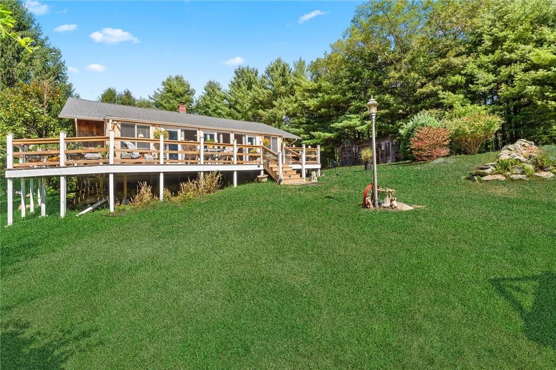 Richmond, Rhode Island 02892, United States, 3 Bedrooms Bedrooms, ,2 BathroomsBathrooms,Residential,Active,233401