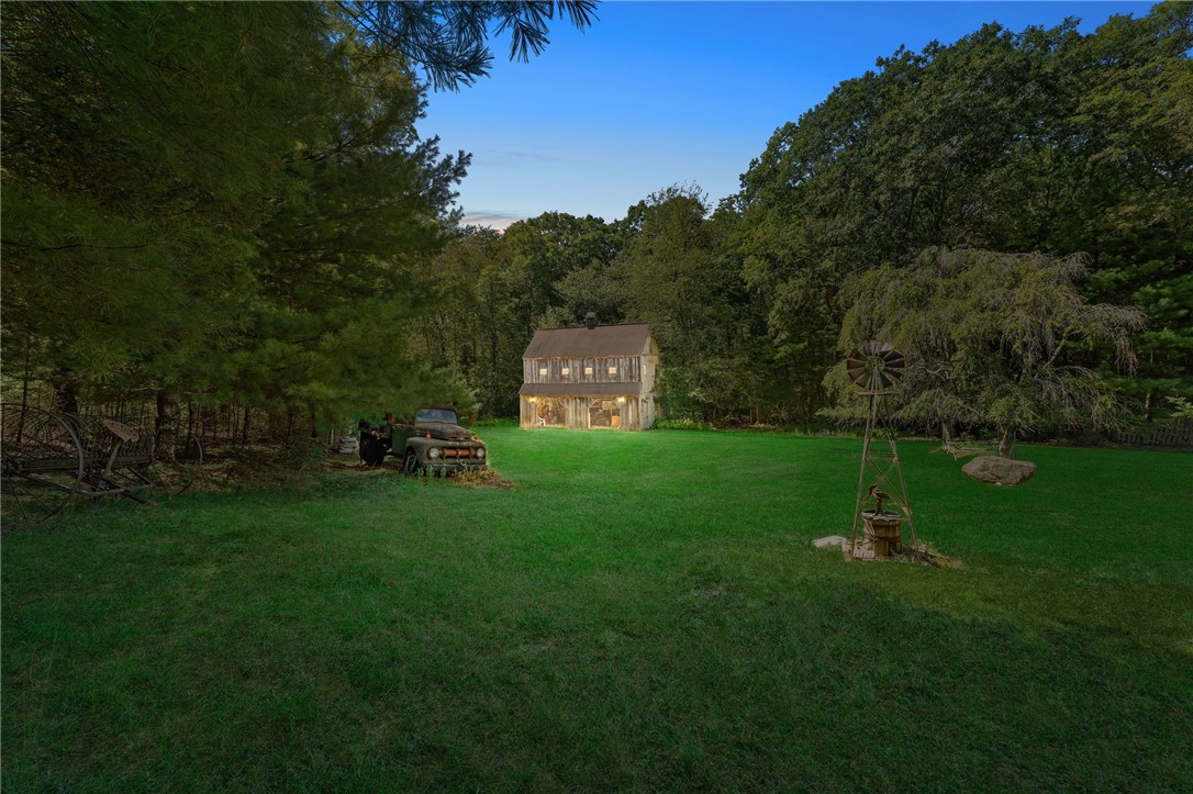 Richmond, Rhode Island 02892, United States, 3 Bedrooms Bedrooms, ,2 BathroomsBathrooms,Residential,Active,233401