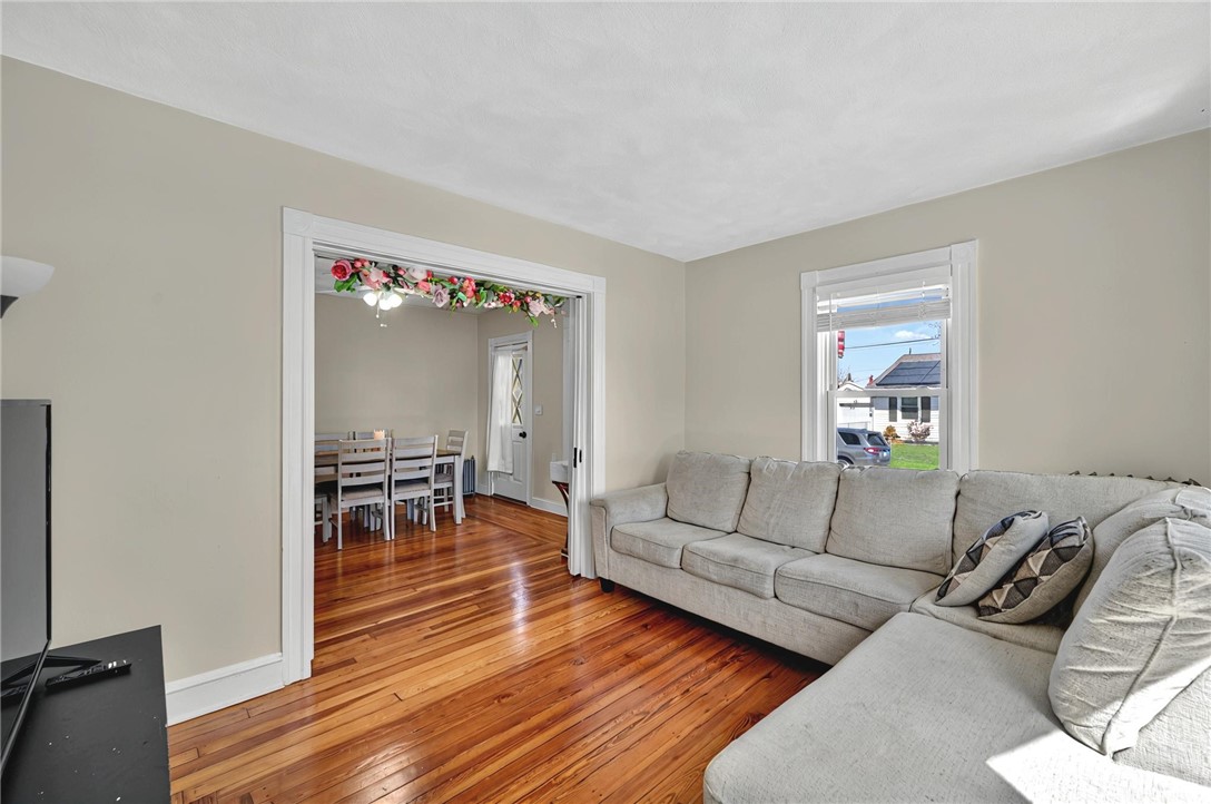 476 Grand Avenue