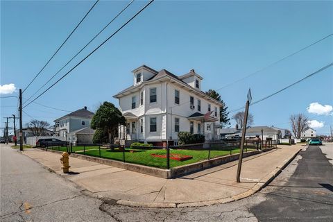 476 Grand Avenue Pawtucket RI 02861