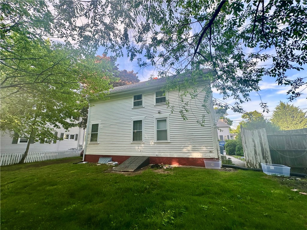 26 Pleasant Street