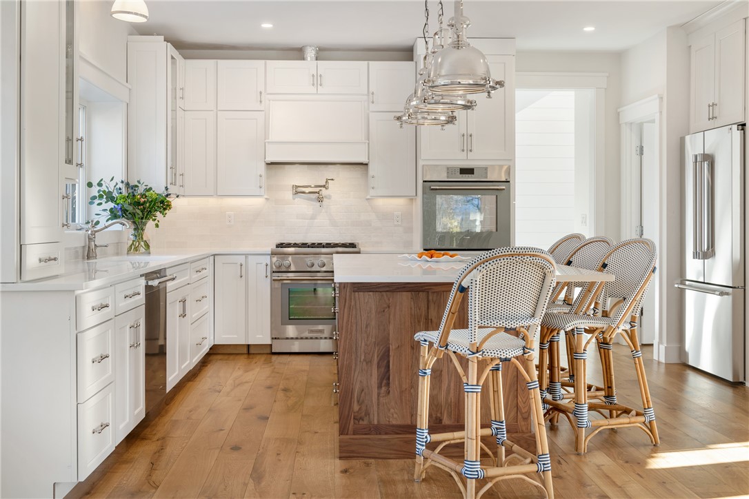 1 Knowlton Court