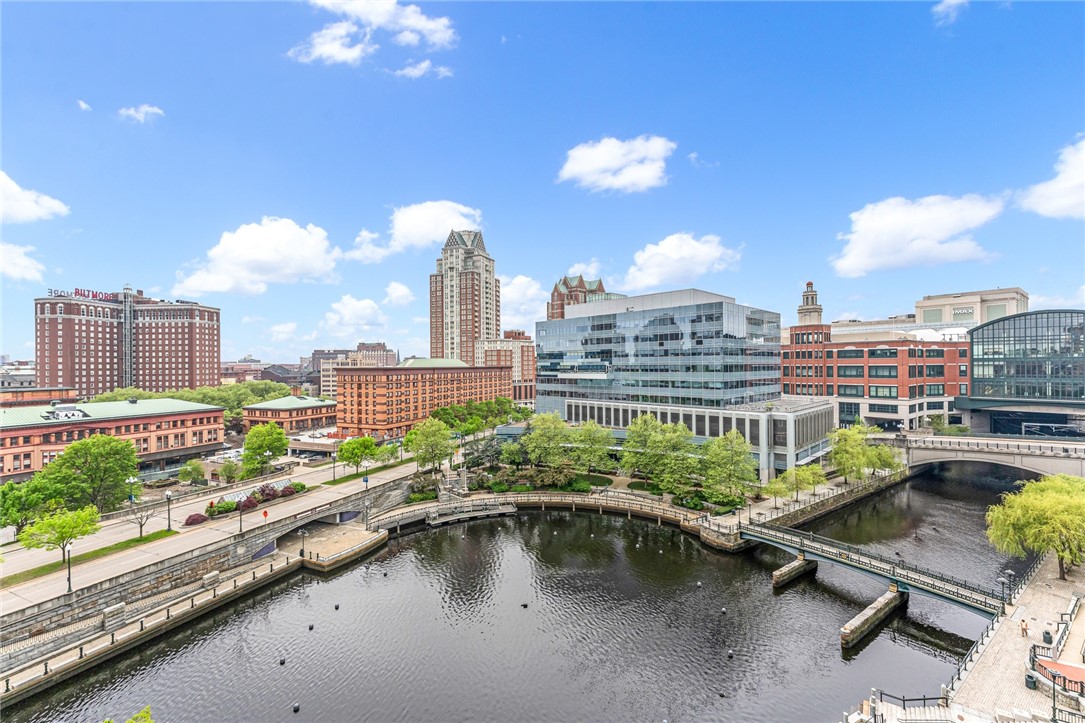 200 Exchange Street 713