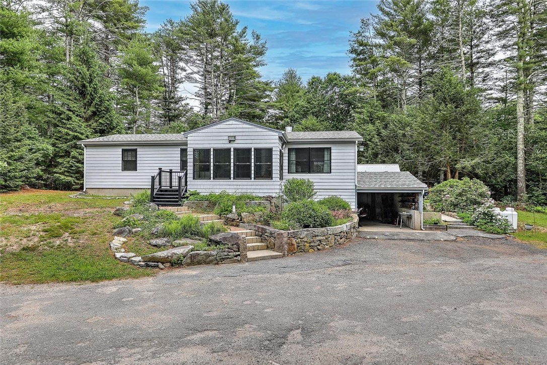 89 Skunk Hill Road