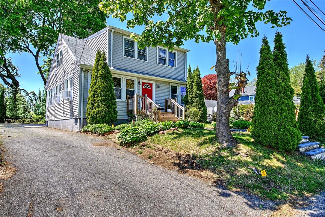 7 Hemlock Drive