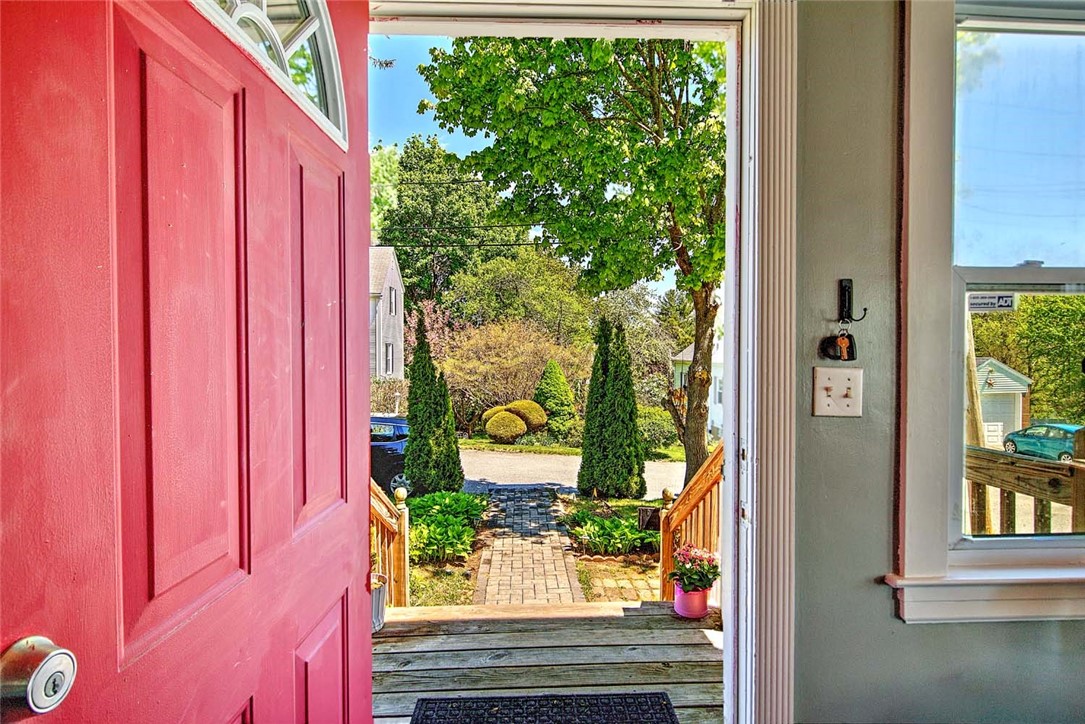 7 Hemlock Drive