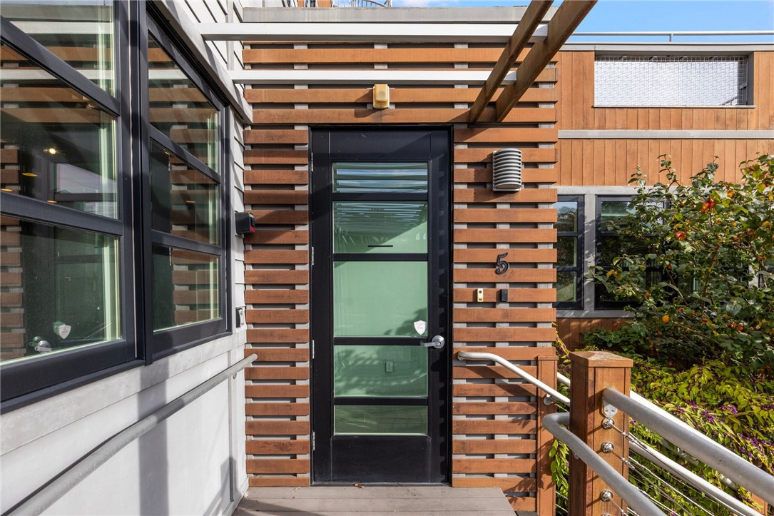 5 Clinton Avenue