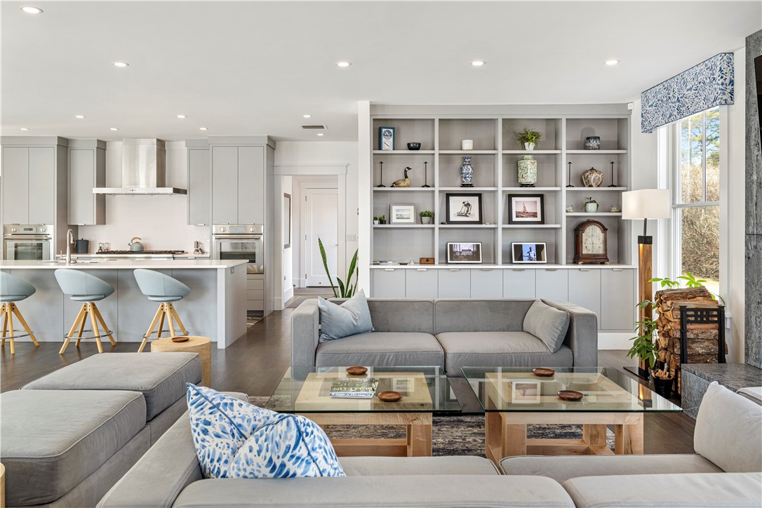 592 Tuckerman Avenue