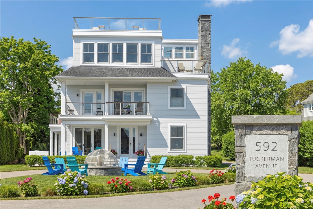 592 Tuckerman Avenue